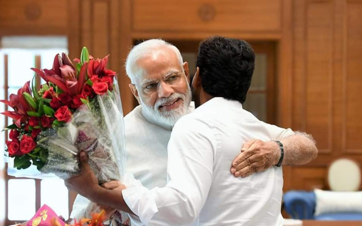 Narendra Modi wishes YS Jagan, assures 'cooperation' to Andhra Pradesh