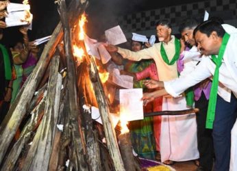 Chandrababu Naidu, TDP members burn copies of GN Rao committee report in Bhogi fire