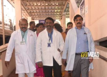 Central team of doctors reviews coronavirus preparedness in Vizag