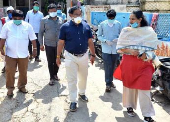 COVID-19: GVMC Commissioner inspects red zone areas in Visakhapatnam