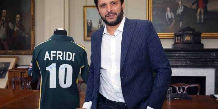 Former Pakistan cricketer Shahid Afridi tests positive for COVID-19