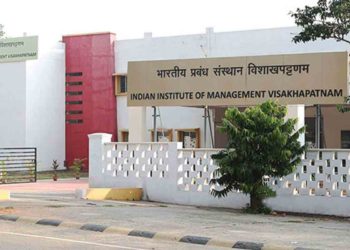 IIM Visakhapatnam launches interactive and predictive COVID-19 tracker