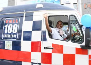 1088 108 and 104 ambulances flagged off in Andhra Pradesh