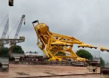 HSL announces Rs 50 lakh ex-gratia to kin of Vizag crane crash victims