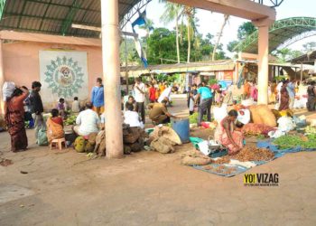 Rythu bazaars in Vizag to get a day off from next week