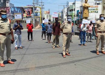 Police in Srikakulam, AP dishing out a unique penalty for curfew violators