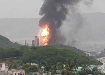 Fire breaks out at HPCL complex in Vizag, HPCL Fire accident Vizag, HPCL Fire accident Visakhapatnam