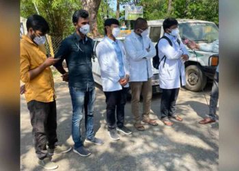 Andhra Pradesh junior doctors call off strike after discussion with govt