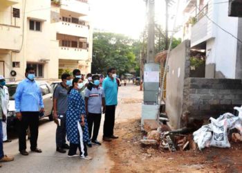 GVMC Commissioner scrutinises ongoing construction works in Vizag