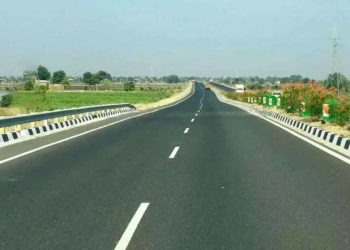 Farmers protest the land acquisition for the Raipur-Vizag greenfield road