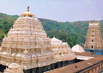 Outsourcing staff protest about pending salaries at Simhachalam Temple, Vizag