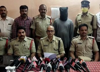 Visakhapatnam Police arrests a man for committing multiple robberies