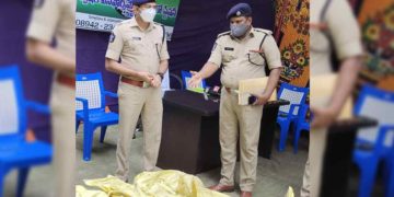 Tribals bar police from destroying ganja crop in Visakhapatnam District