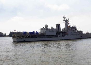 Eastern Naval Command (ENC) vessel INS Savitri drops off 2 Medical Oxygen Plants at Chittagong