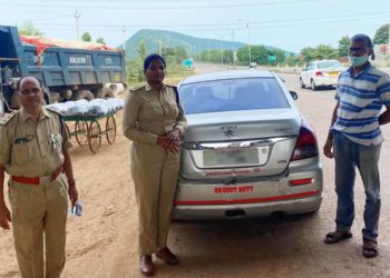 Vizag traffic police catch over 1,000 vehicles using unauthorised stickers