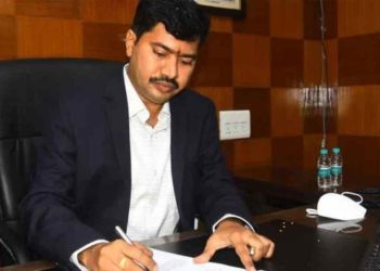 Visakhapatnam District Collector reiterates the importance of Disha app