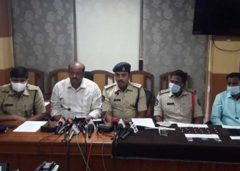 Visakhapatnam District Police arrest three persons in drug trafficking case