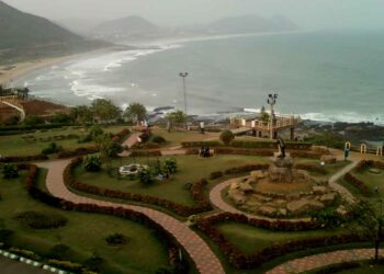 Vizag ranks 2nd in country's Swachh Survekshan 2022 survey