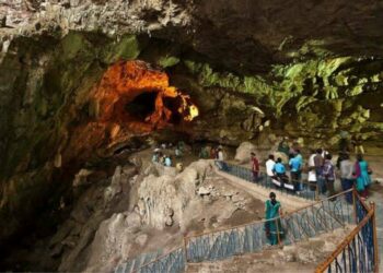 New cave discovered in Borra, cave resort and caravan tourism to come up in Vizag