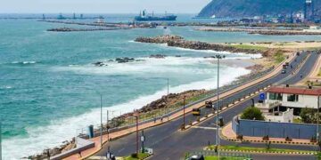 Famous hangout spots in Vizag that are ever busy with youth