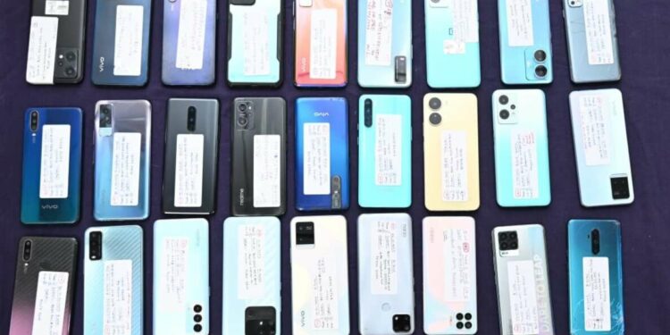 Visakhapatnam Police: Mobile Recovery Initiative recoups 200 mobile phones worth 40 lakhs