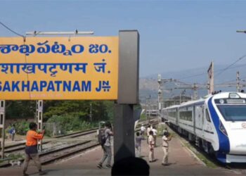 Stone pelting at Visakhapatnam-Secunderabad Vande Bharat Express causes damage worth 1 lakh