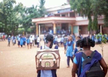 Andhra Pradesh: Department of Education directs schools to run half-day classes