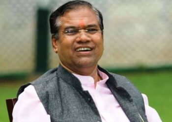 No plans of Visakhapatnam Steel Plant privatisation right away, says Union Minister