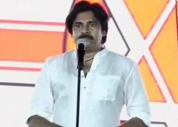 Pawan Kalyan roars in Kathipudi: No one can stop me...