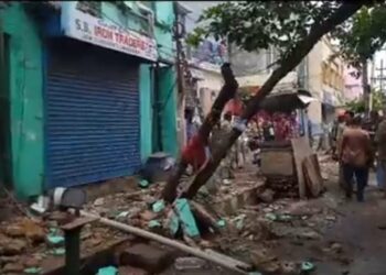 Dilapidated building in One-Town area collapses after rain lashes Visakhapatnam