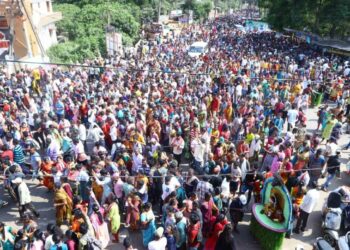 Vizag: Devotees in lakhs take part in Simhachalam Giri Pradakshina