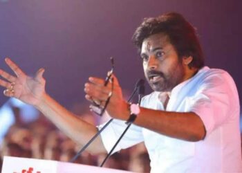 Pawan remarks on volunteers incur wrath in Visakhapatnam, protest ensues at Jagadamba