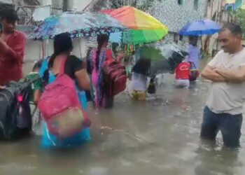 Heavy rain throws normal life out of gear in Vizsakhapatnam