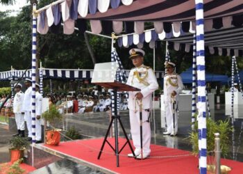 Visakhapatnam: Vice Admiral Biswajit Dasgupta bids adieu Eastern Naval Command