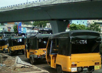 Visakhapatnam autorickshaw drivers rally