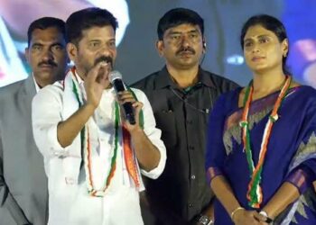 Revanth urges AP to vote for Sharmila in Visakhapatnam meeting