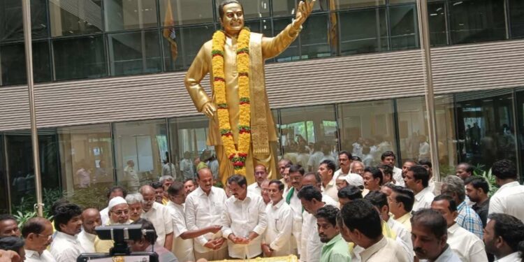 Rich tributes paid to NTR on his 101st birth anniversary in Vizag