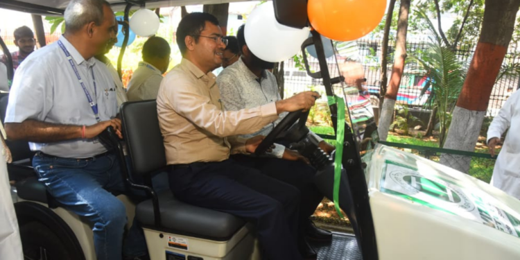 KGH gets five battery operated cars from RINL