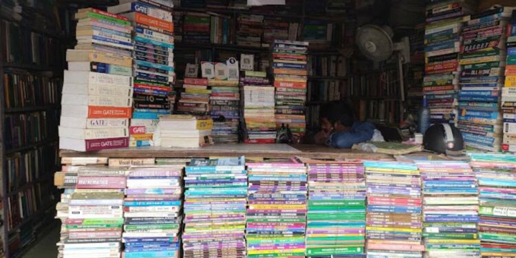 Second-hand bookstores in Vizag to read on a budget