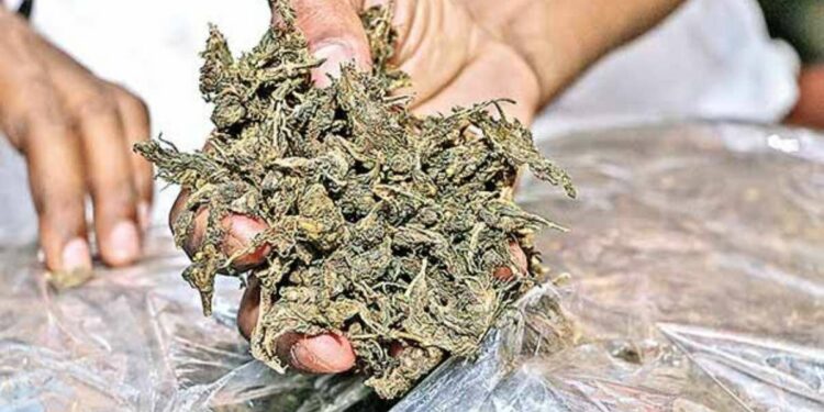 Ganja smuggling caught red-handed at Vizag station