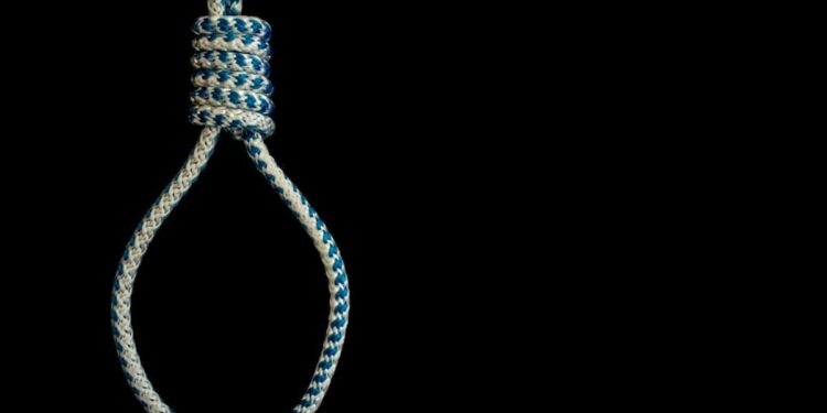 Man commits accidental suicide while trying to teach children a lesson in Visakhapatnam