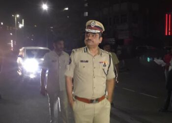 CP Shanka Brata surprise late night checks in Visakhapatnam