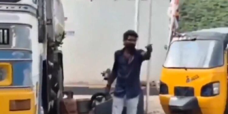 Andhra: Pawan Kalyan fan tries to set himself on fire at petrol pump in Visakhapatnam