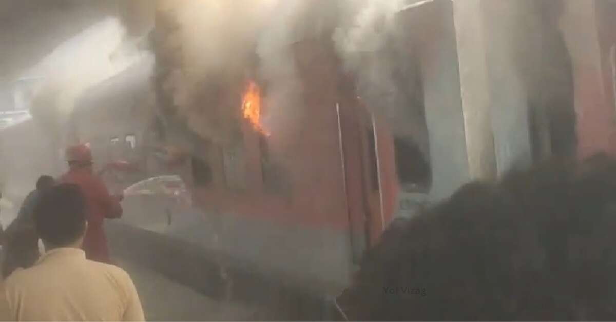 Three coaches damaged in huge fire at Visakhapatnam Railway Station in Andhra Pradesh