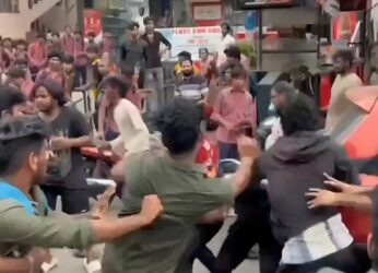 Two groups of college students get into a huge fight in Visakhapatnam