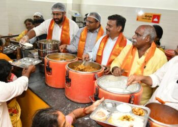 Anna Canteens are now reopened in Visakhapatnam