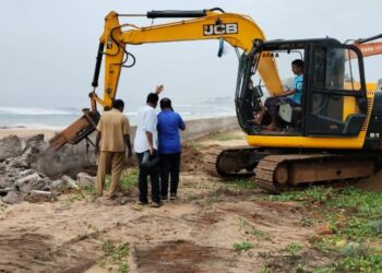 Illegal structures in Visakhapatnam belonging to daughter of Vijaya Sai Reddy demolished