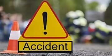 Woman dies on spot in a accident near Visakhapatnam Zoo