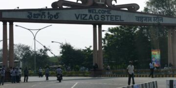 Visakhapatnam Steel Plant: Protest echoes at Pawan Kalyan's meet