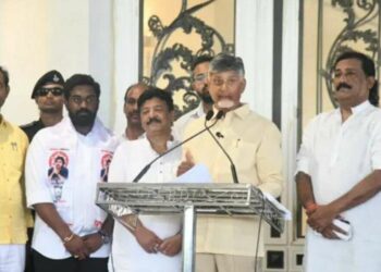 Chandrababu Naidu lashes on Jagan Mohan Reddy in Visakhapatnam